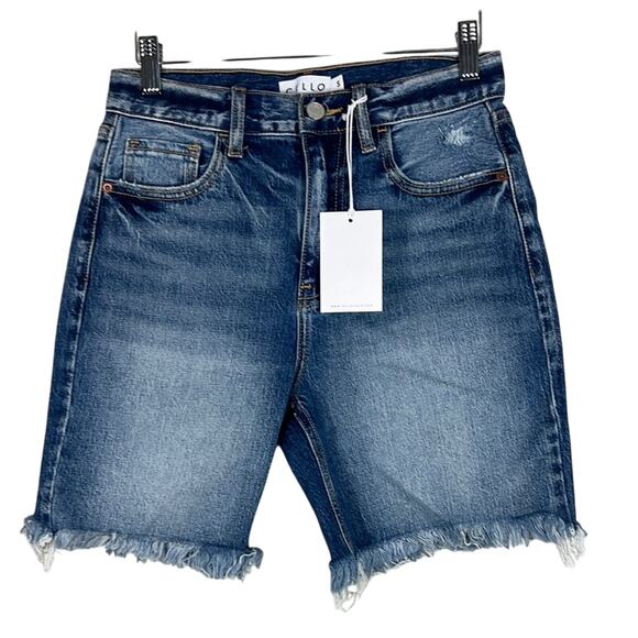 NWT Cello Dermuda Shorts Womens S Medium Wash Distressed Denim Frayed Hem Casual - Picture 1 of 4
